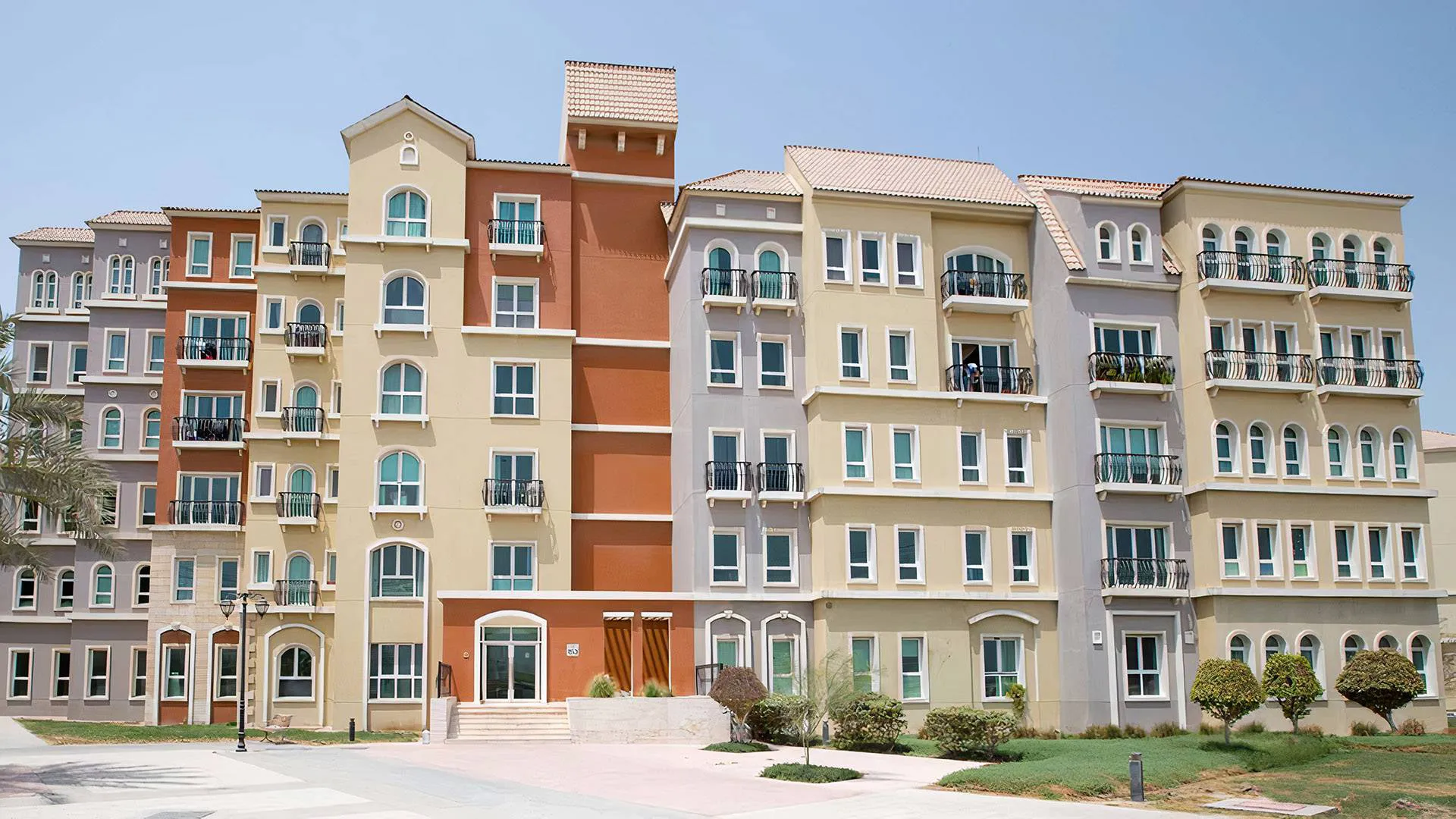 Discovery Gardens, Dubai, UAE prices, descriptions, types of real